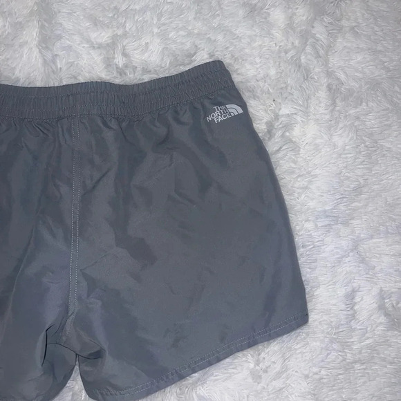 The North Face Hiking Short Women’s size Large Gray - Picture 1 of 4